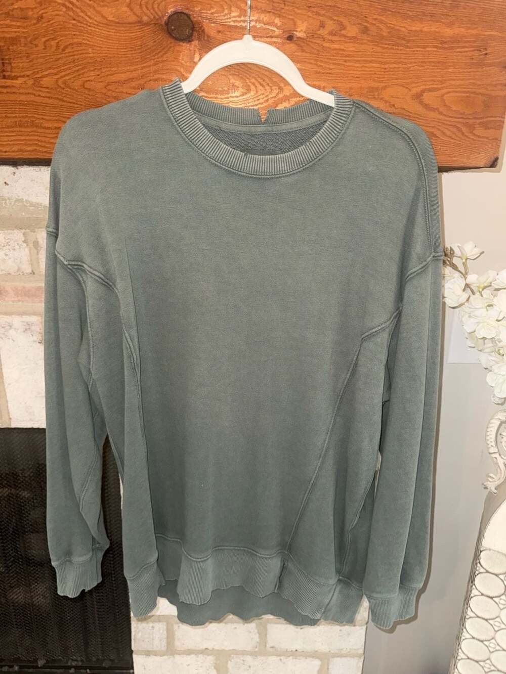 Aerie Sweatshirt Size XXS Green Crew Neck Pullover